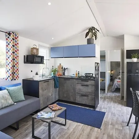 Clicochic Au Clair Ruisseau Camping