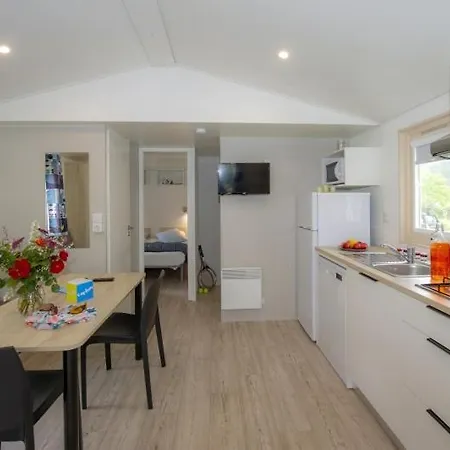 Camping Clicochic Au Clair Ruisseau Gerstheim