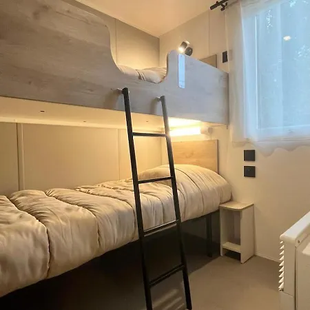 Clicochic Au Clair Ruisseau Camping *