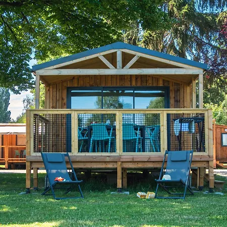 Clicochic Au Clair Ruisseau Camping *