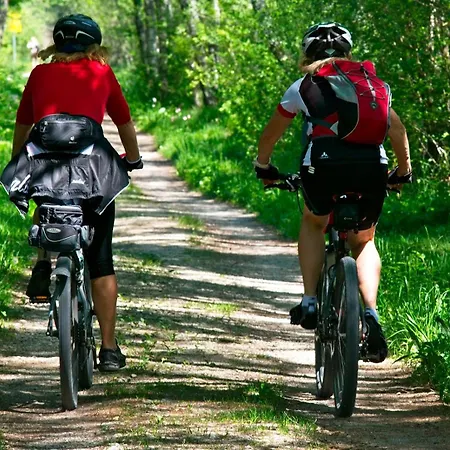 Clicochic Au Clair Ruisseau Camping *