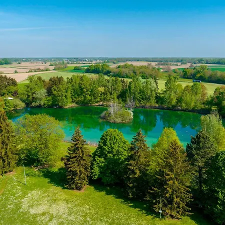 Camping Clicochic Au Clair Ruisseau *