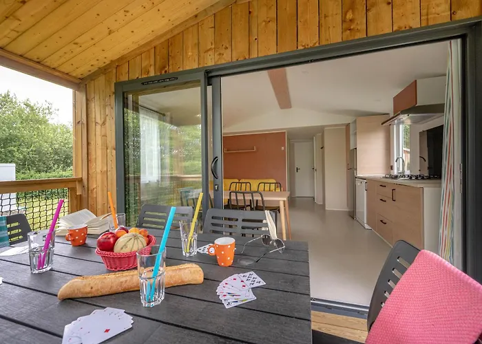 Clicochic Au Clair Ruisseau Kamp alanı *