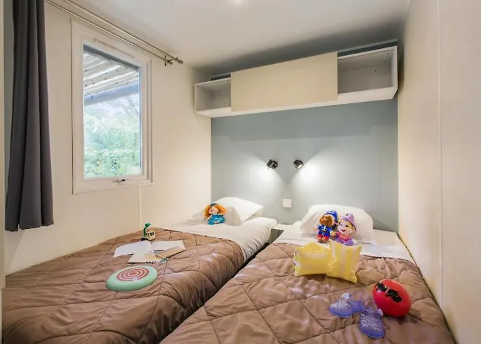 Clicochic Au Clair Ruisseau Kamp alanı *